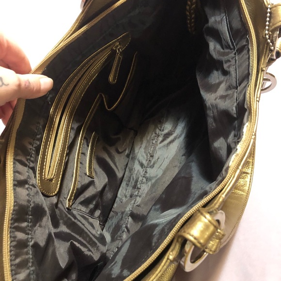 Tommy Hilfiger Large Bronze Handbag - Picture 12 of 14